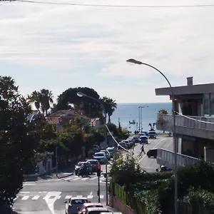 Grand 2 Pieces A 4mns De La Cagnes-sur-Mer